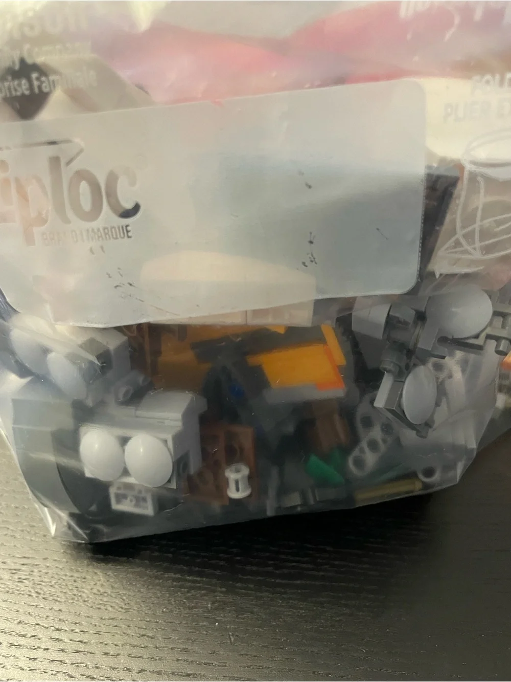 Disney WALL·E and EVE Yellow & White Buildable Toy Set